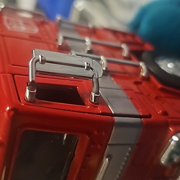 Transformers - Picture 5 of 10